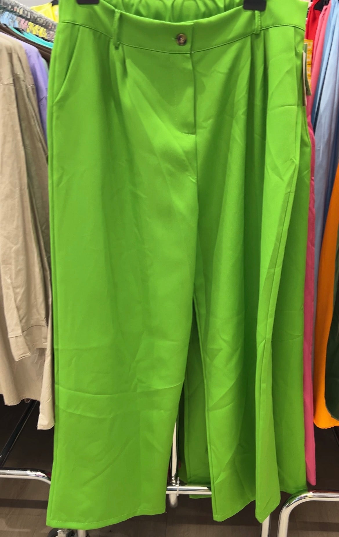 Pantalón de traje fluido