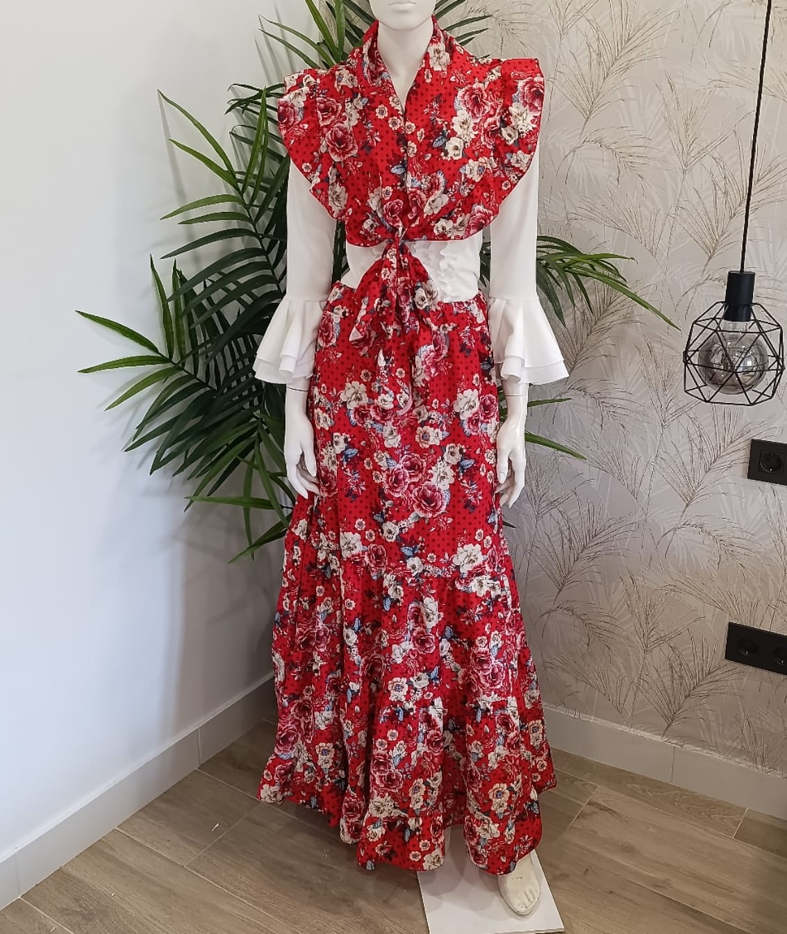 Falda y piquillo flores