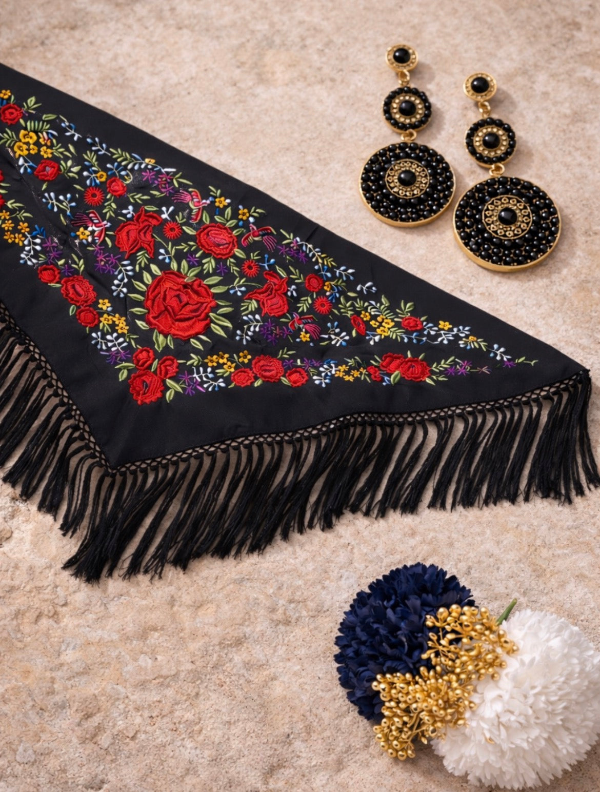 Pack: mantón + pendientes + ramillete