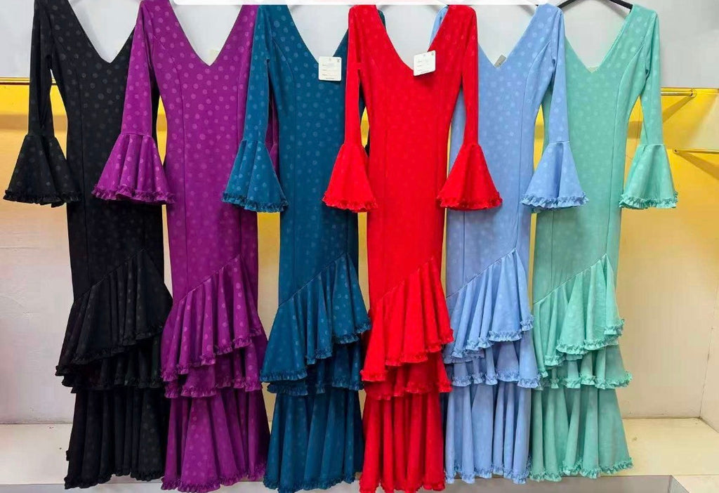 Traje Trinidad lunares