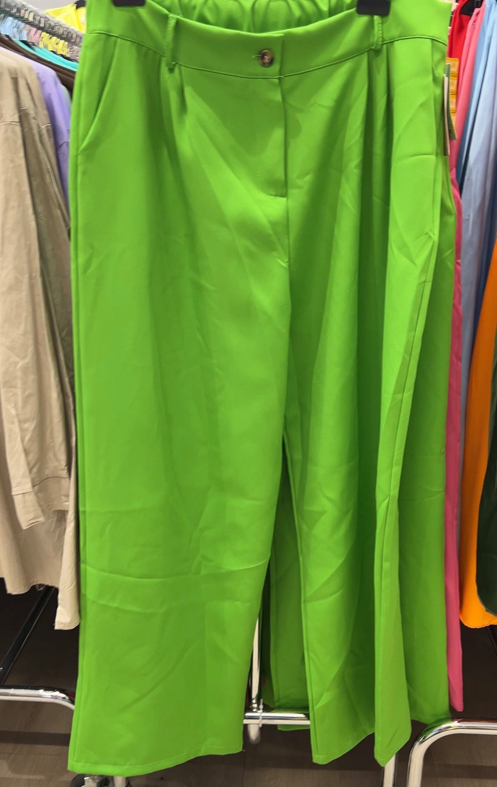Pantalón de traje fluido