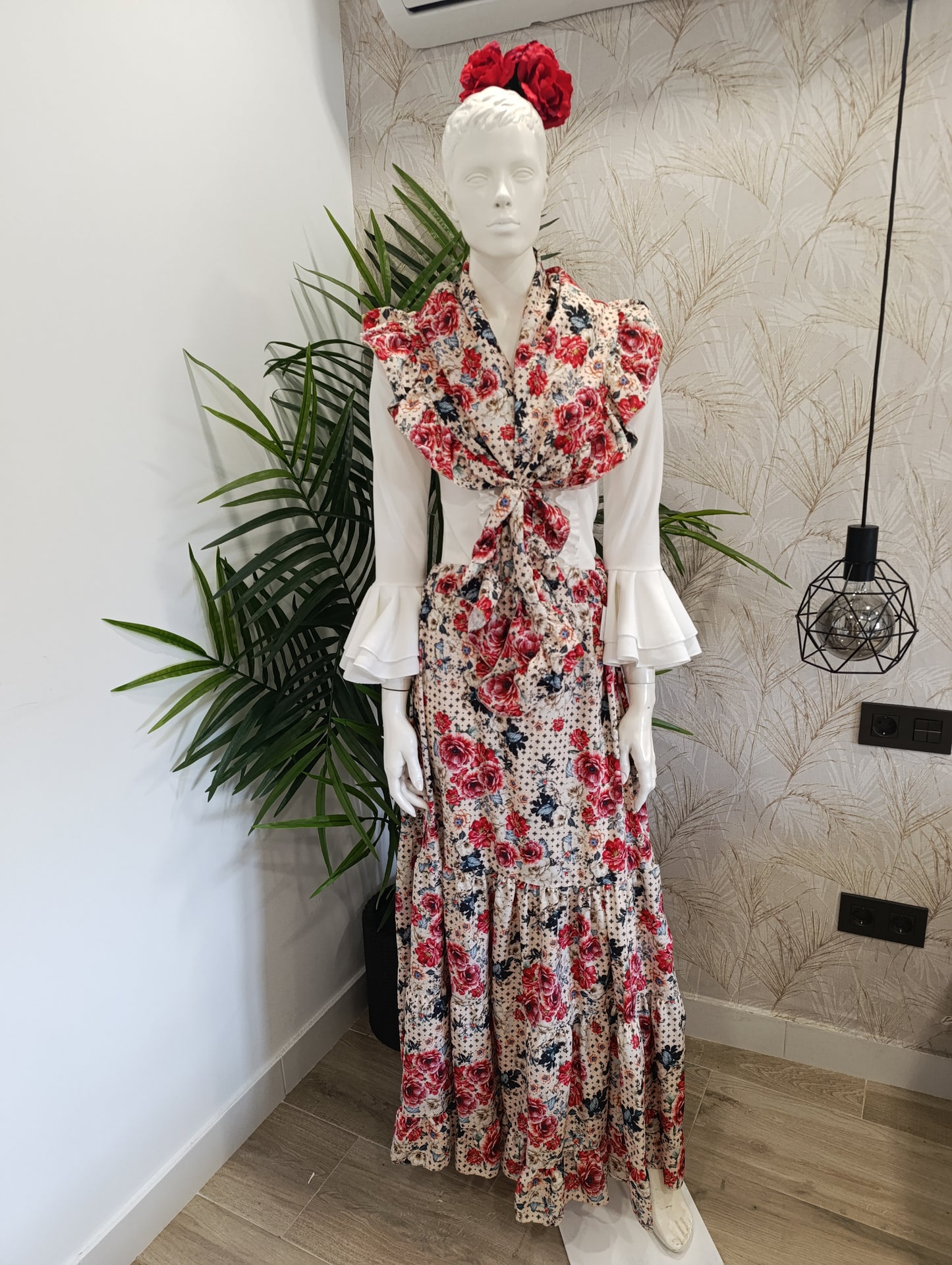 Falda y piquillo flores